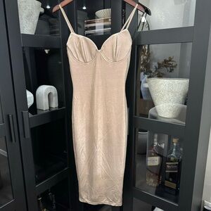 Fashion Nova Sexy, Body Tight Shimmering Gold Midi Dress
